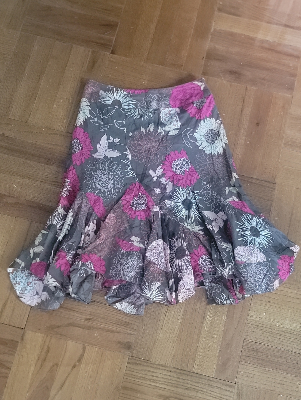 a.n.a Floral Skirt in Pink & Gray